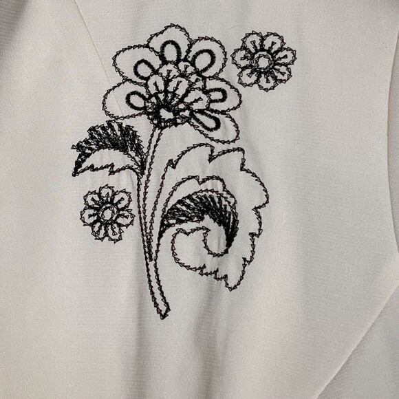 Lady Dorby Size 16W Ivory Jacket Camisole Tank Set Black Floral Embroidery - Picture 5 of 10